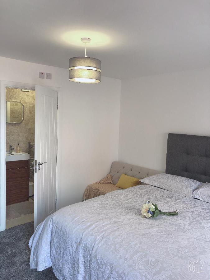 Flat 1 - Entire Modern Studio With En-Suite And Free Parking Close To Qmc, City Centre & Notts Uni Nottingham Kültér fotó