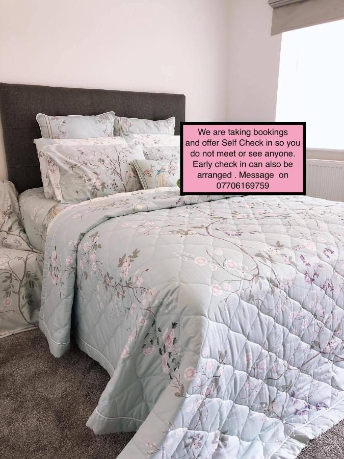 Flat 1 - Entire Modern Studio With En-Suite And Free Parking Close To Qmc, City Centre & Notts Uni Nottingham Kültér fotó
